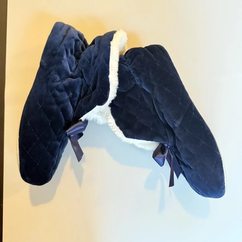 Dearfoams Quilted Velvet Comfy Faux Fur Slippers Girls Big Kid 2.5